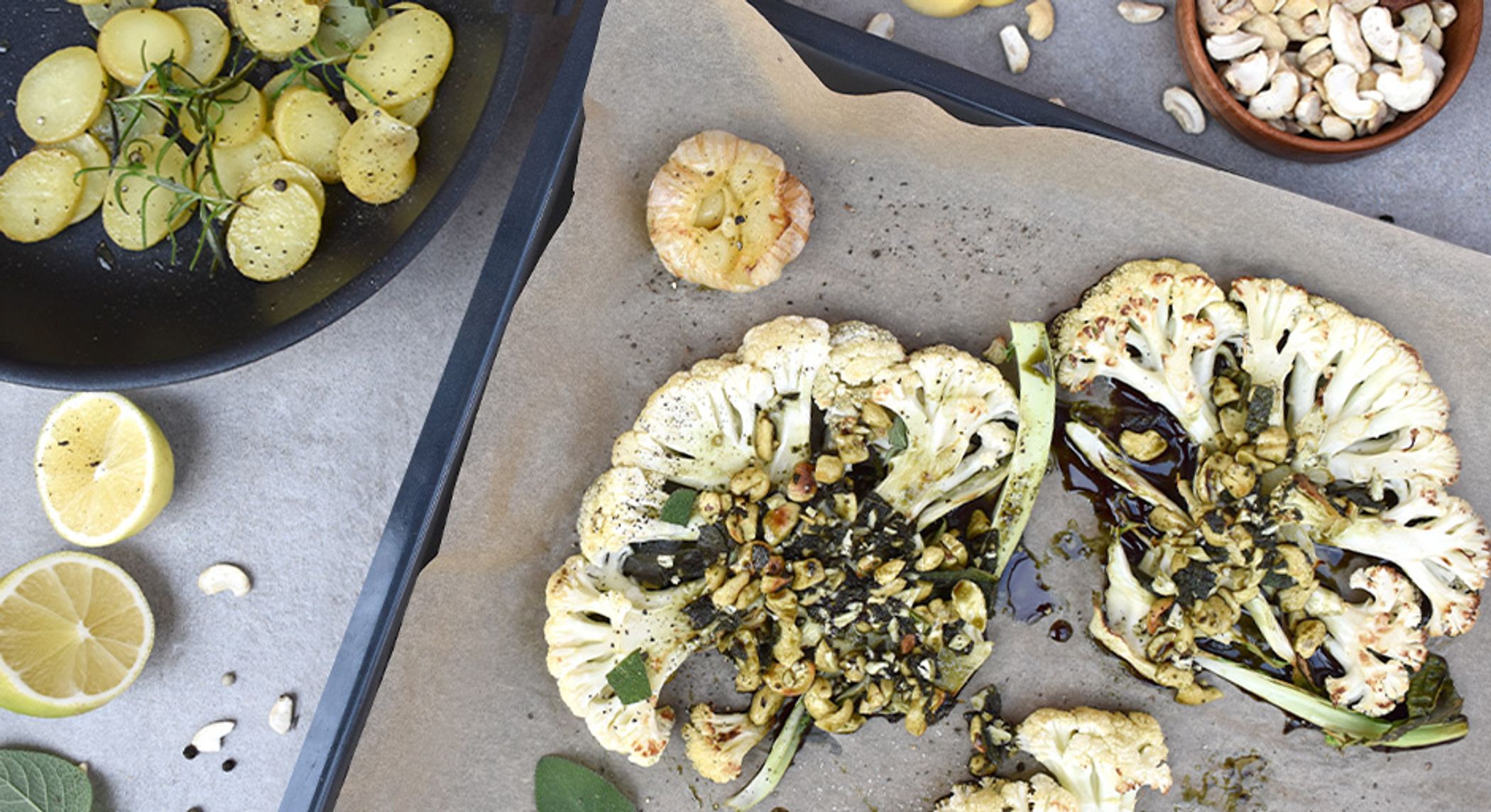 Blumenkohlsteaks mit Budwig Topping und Bratkartoffeln