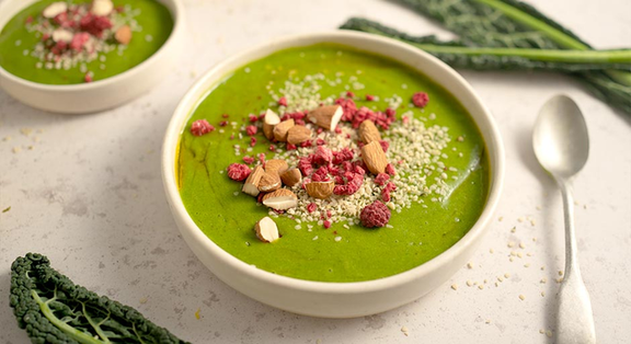 Grüne Smoothiebowl