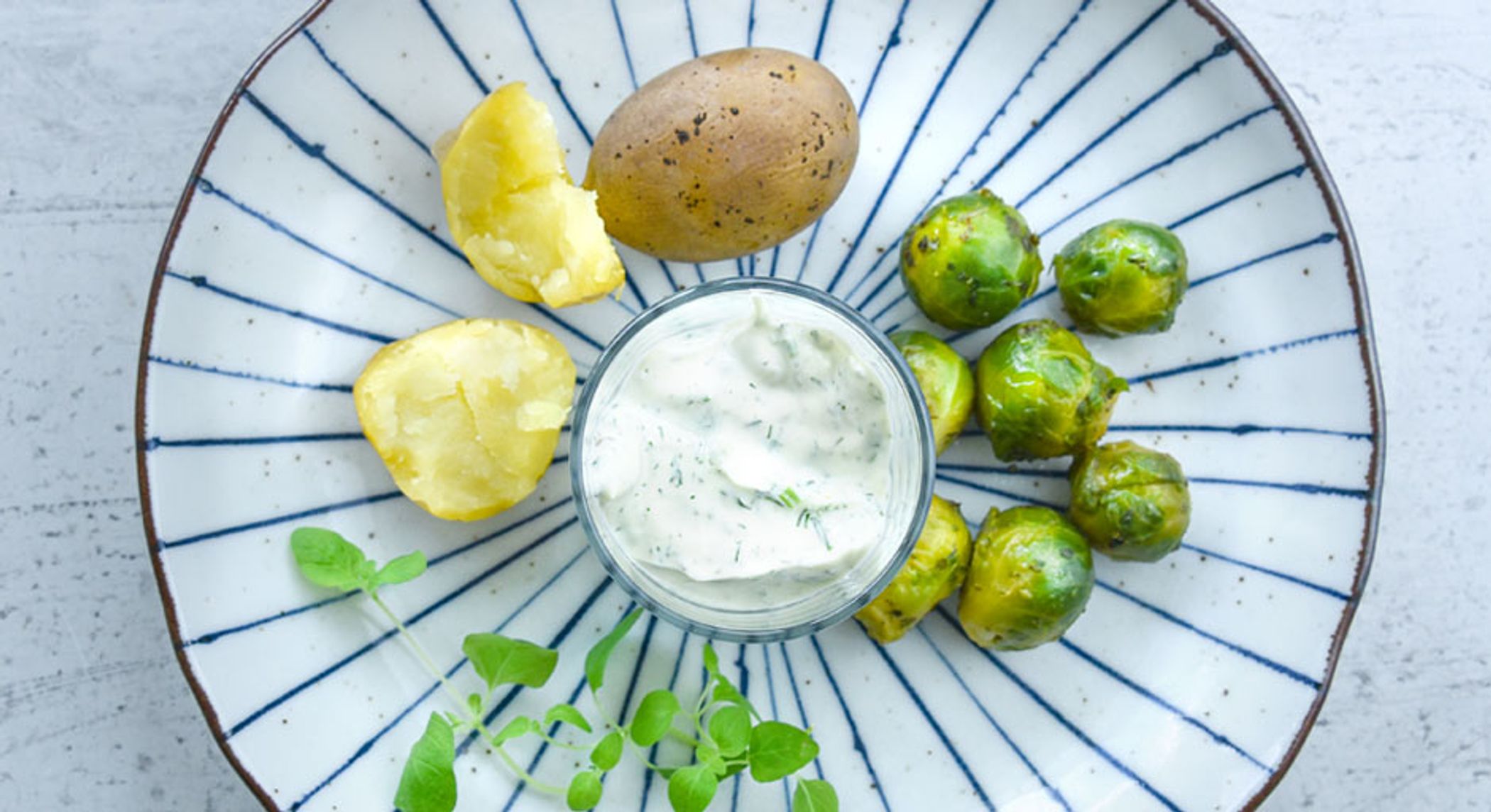 Pellkartoffeln und Rosenkohl