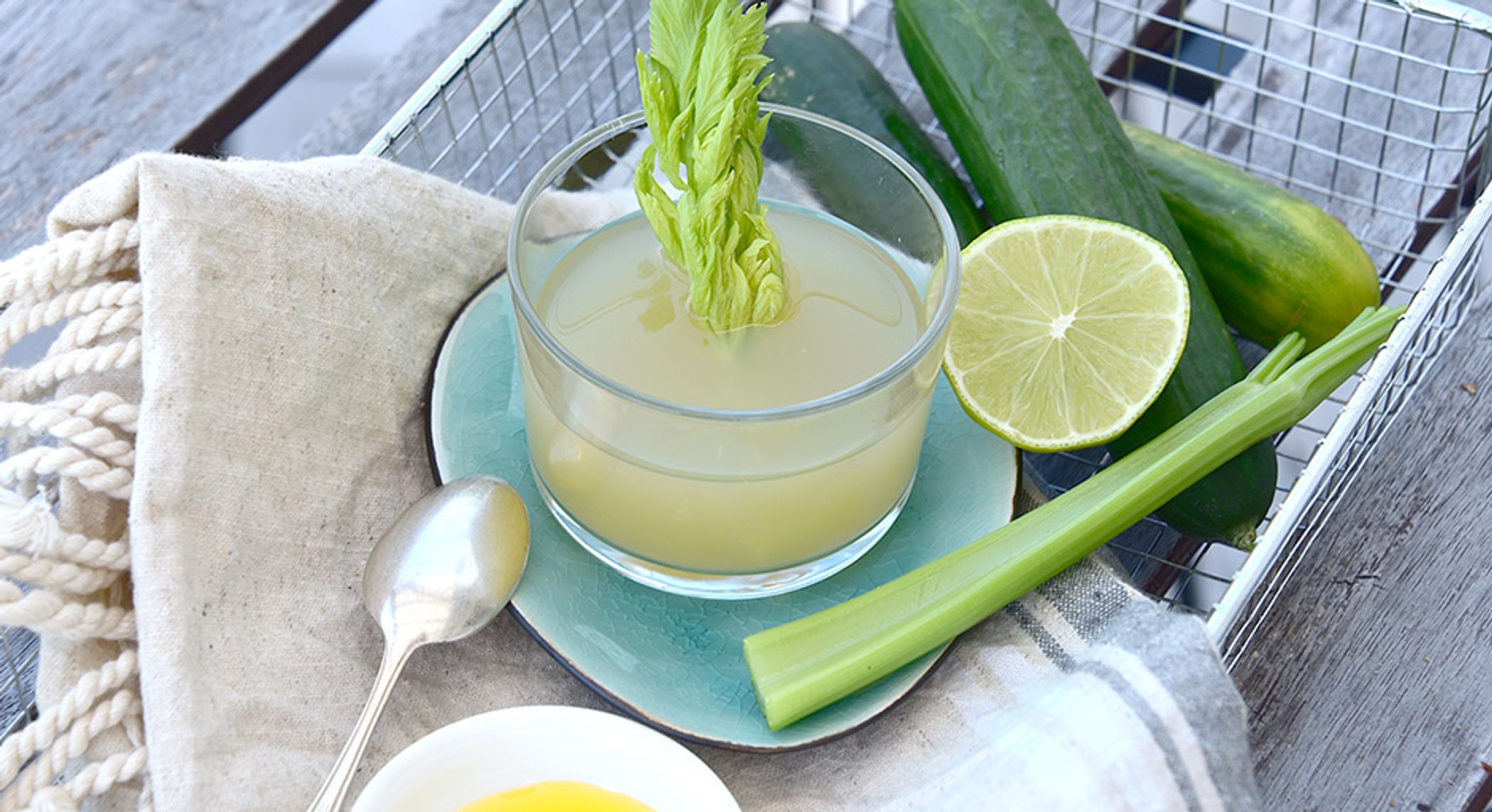 Sellerie-Gurke-Limetten-Saft mit Dr. Budwig Omega-3 Leinöl