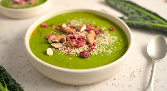 Grüne Smoothiebowl