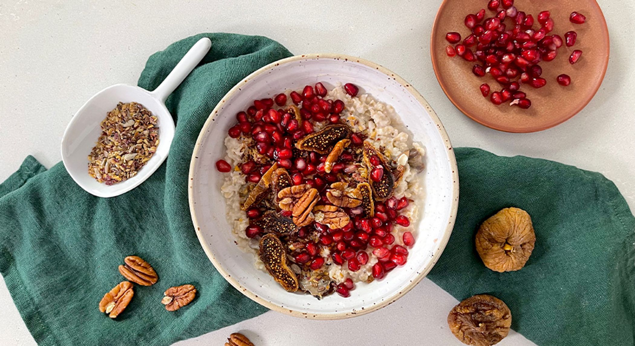 Maronen-Feigen-Porridge mit Granatapfel