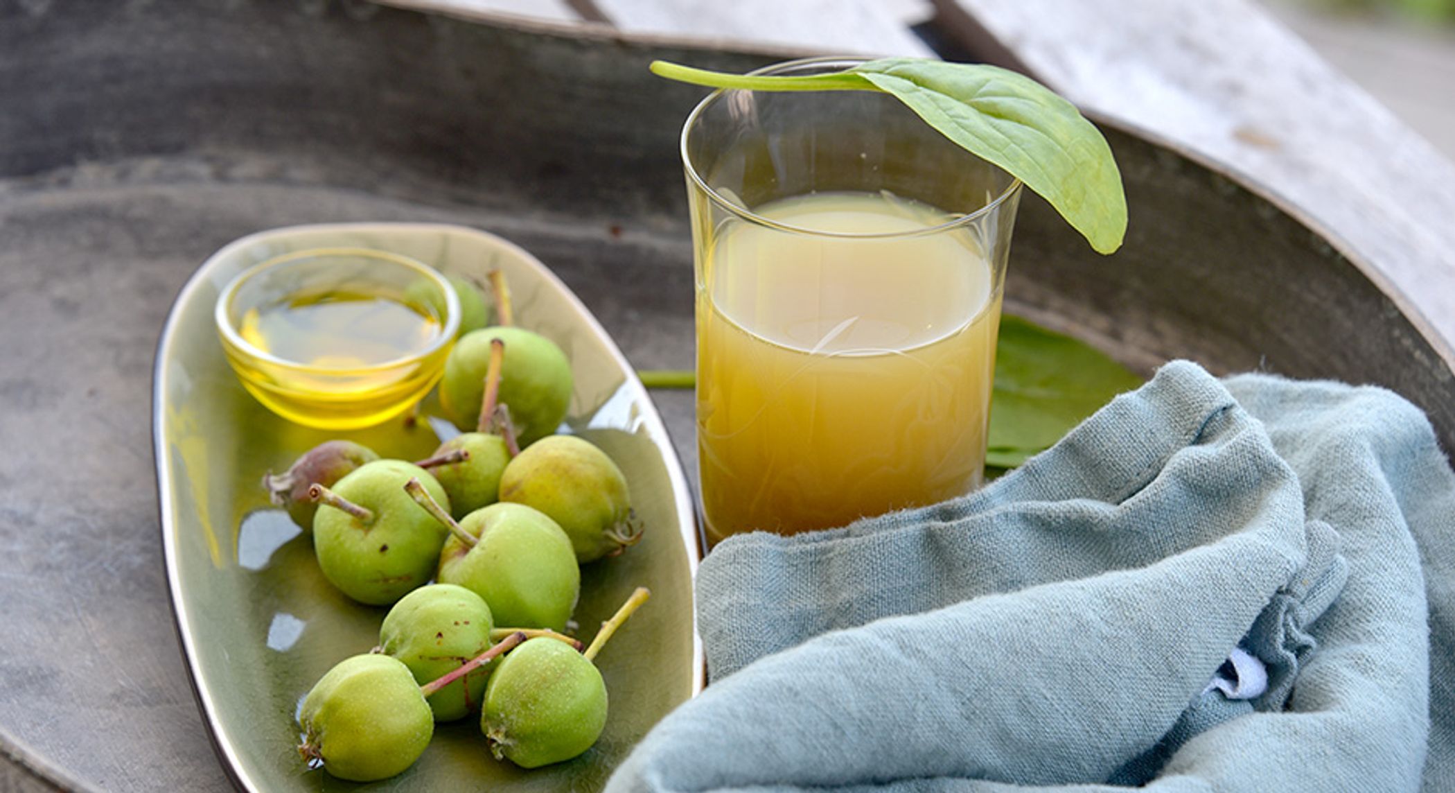 Spinat-Apfel-Saft mit Dr. Budwig Omega-3 Leinöl